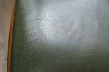 中古　バロッサバレンティ(VARO,S.A. VALENTI)　優雅な曲線美の猫脚と背もたれのデザインがクラシカルな雰囲気を高めるダイニングチェア2脚セット(椅子)(2脚で定価約35万円)(R-057676)