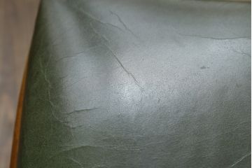 中古　バロッサバレンティ(VARO,S.A. VALENTI)　優雅な曲線美の猫脚と背もたれのデザインがクラシカルな雰囲気を高めるダイニングチェア2脚セット(椅子)(2脚で定価約35万円)(R-057676)