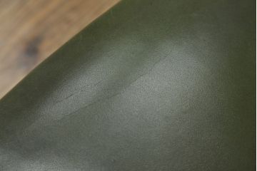 中古　バロッサバレンティ(VARO,S.A. VALENTI)　優雅な曲線美の猫脚と背もたれのデザインがクラシカルな雰囲気を高めるダイニングチェア2脚セット(椅子)(2脚で定価約35万円)(R-057676)