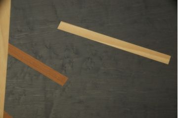 北欧ビンテージ　スウェーデン　GARSNAS(ヤシネス)　コンテンポラリー　個性的な図柄が目を引くセンターテーブル(ローテーブル、リビングテーブル、ヴィンテージ)(R-057678)