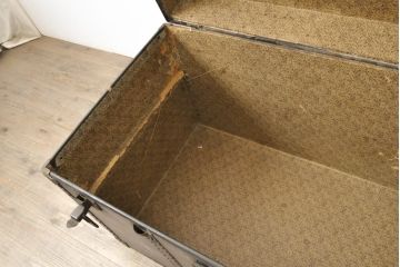 和製アンティーク　レトロな雰囲気づくりに活躍する舟トランク(トランクテーブル、センターテーブル、ローテーブル、ディスプレイ)(R-057681)