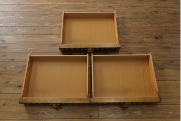中古　イタリア家具　最高級　素晴らしい彫刻がまるで芸術品!置くだけで目を引く特大サイドボード(キャビネット、カウンターテーブル、収納棚、戸棚)(R-057687)