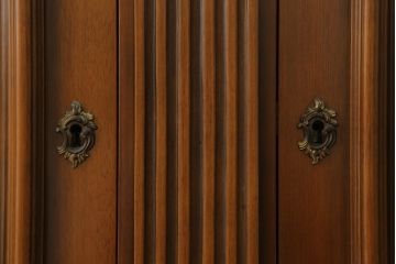 中古　イタリア家具　最高級　素晴らしい彫刻がまるで芸術品!置くだけで目を引く特大サイドボード(キャビネット、カウンターテーブル、収納棚、戸棚)(R-057687)