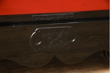 中古　美品　岩谷堂箪笥　金具の黒と朱色のコントラストが鮮やかな朱塗り車箪笥(小箪笥、チェスト、引き出し)(R-057688)
