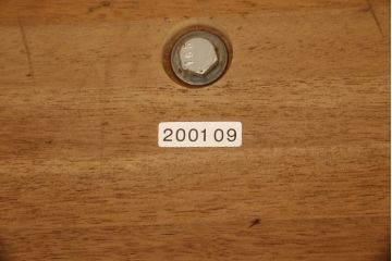 中古　カリモク家具(karimoku)　クラシカルな雰囲気を醸し出すポールハンガー(ホールハンガー、コートハンガー、帽子掛け、店舗什器)(R-057692)