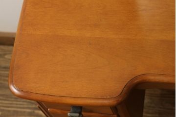 中古　横浜ダニエル(daniel)　温かみのある色合いと上品な佇まいが魅力のドレッサー(鏡台)(R-057695)