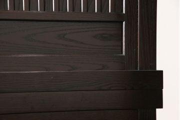中古　美品　高級品!　国産工芸家具　南部箪笥　タモ材　重厚感ある佇まいの漆塗り水屋箪笥サイドボード(定価88万円)(食器棚、和風食器棚、収納棚、戸棚)(R-057700)
