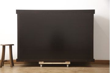 中古　美品　高級品!　国産工芸家具　南部箪笥　タモ材　重厚感ある佇まいの漆塗り水屋箪笥サイドボード(定価88万円)(食器棚、和風食器棚、収納棚、戸棚)(R-057700)