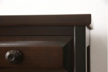 中古　北海道民芸家具　天板リメイク　シックな色合いで落ち着いた空間を演出するサイドボード(キャビネット、収納棚)(R-057702)