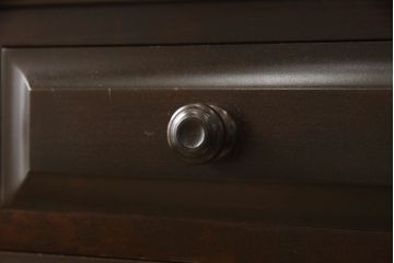 中古　北海道民芸家具　天板リメイク　シックな色合いで落ち着いた空間を演出するサイドボード(キャビネット、収納棚)(R-057702)