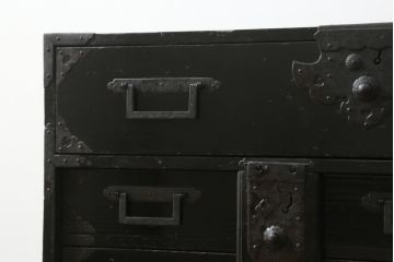 和製アンティーク　美品　秋田　黒漆塗りが艶やかで美しい小箪笥(収納箪笥、サイドチェスト、時代箪笥、引き出し)(R-057706)