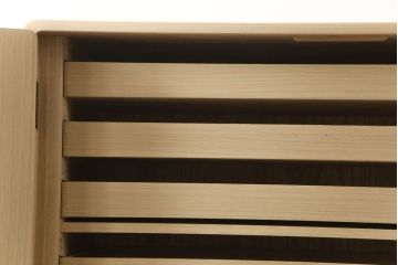 中古　渋い色合いの金具が粋な雰囲気を醸し出す加茂総桐帯箪笥(並厚、総桐たんす、着物箪笥、衣装箪笥、整理タンス)(R-057707)