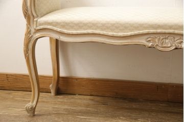 アメリカビンテージ　デュレスタ　アップホルスタリー(DURESTA　UPHOLSTERY)　気品漂うエレガントなバックレスソファ(アームソファ、ベンチ、2人掛け、ヴィンテージ)(R-057710)