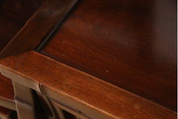 和製ビンテージ　高級品　彫刻飾り付き　唐木　花梨(カリン)　雅やかな彫の意匠が見事なサイドボード(茶棚、飾り棚、収納棚、戸棚、ヴィンテージ)(R-057712)