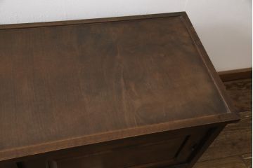 中古　北海道民芸家具　落ち着きのある上品な佇まいが魅力のローボード(収納棚、サイドボード、テレビ台)(R-057716)