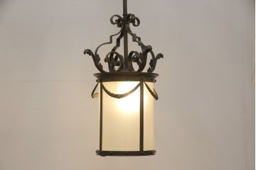 和製アンティーク　明治大正期　美品　ディティールにこだわったデザインが魅力!洋館で使われていた重厚な真鍮製天井照明(シャンデリア、吊り下げ照明、ペンダントライト)(R-057719)