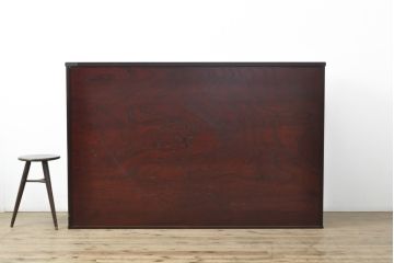 中古　二本松工藝館　田中家具　台輪・脚付きリメイク　重厚感ある佇まいが魅力的な水屋箪笥キャビネット(食器棚、戸棚、収納棚、飾り棚)(R-057729)