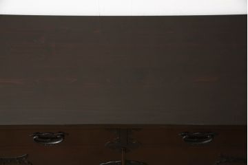 中古　二本松工藝館　田中家具　天板リメイク　重厚感ある佇まいが魅力的な水屋箪笥サイドボード(リビングボード、戸棚、収納棚)(R-057730)