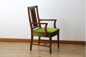 中古　美品　神戸洋家具　メープル不二屋　上品な佇まいが魅力的なアームチェア(ダイニングチェア、1P、一人掛け)(R-057731)