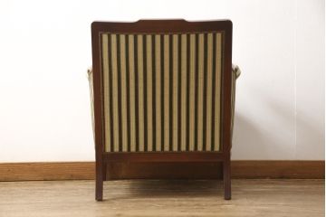 中古　美品　神戸洋家具　メープル不二屋　優雅な佇まいが魅力的な1人掛けソファ(ラウンジチェア、1P、一人掛け)(R-057732)