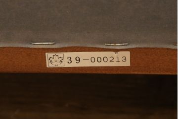 中古　美品　神戸洋家具　メープル不二屋　優雅な佇まいが魅力的な1人掛けソファ(ラウンジチェア、1P、一人掛け)(R-057732)
