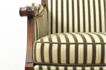 中古　美品　神戸洋家具　メープル不二屋　優雅な佇まいが魅力的な1人掛けソファ(ラウンジチェア、1P、一人掛け)(R-057733)