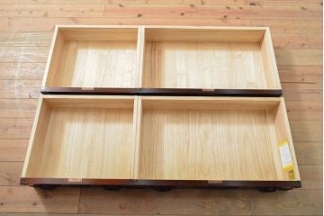 中古　美品　岩谷堂箪笥　厚みのある金具が立派な威厳のある車箪笥(小箪笥、チェスト、引き出し)(R-057736)
