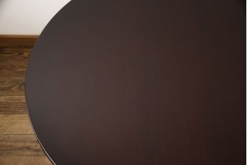 中古　神戸洋家具　メープル不二屋　クラシカルな佇まいが目を引くダイニングテーブル(定価約45万円)(4人掛け、6人掛け)(R-057739)
