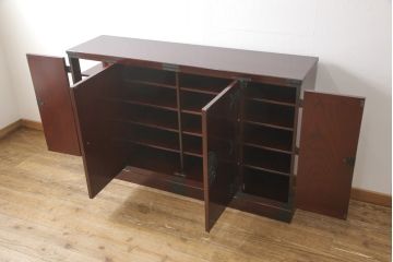 中古　美品　二本松伝統家具　田中家具　民芸箪笥　欅(ケヤキ)材の美しい木目が堪能できる上質な二本松欅下駄箱(サイドボード、飾り棚、収納棚、戸棚、サイドキャビネット)(R-057740)