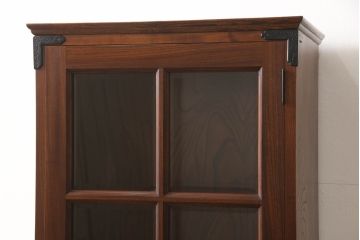 中古　美品　岩谷堂箪笥　お部屋に取り入れやすいスリムなキャビネット(ブックケース、本箱、収納棚、飾り棚、縦型箪笥、引き出し)(R-057741)