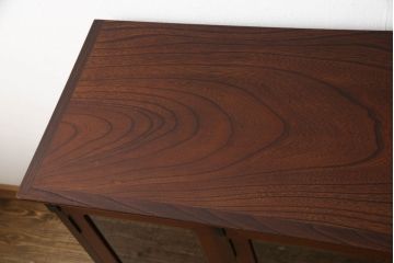 中古　美品　伝統民芸家具　岩谷堂箪笥　金具の細やかなデザインが美しいサイドボード(収納棚、戸棚、飾り棚、食器棚、サイドキャビネット)(R-057742)