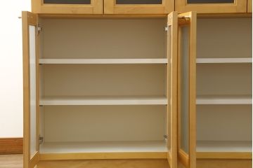 中古　美品　特注品　チェリー材　両面使いで使い勝手抜群のキッチンカウンターキャビネット(食器棚、収納棚、戸棚)(R-057749)