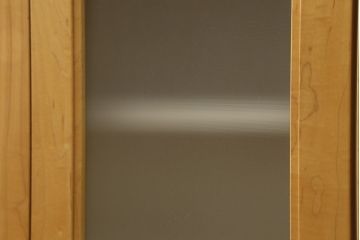 中古　美品　特注品　チェリー材　両面使いで使い勝手抜群のキッチンカウンターキャビネット(食器棚、収納棚、戸棚)(R-057749)