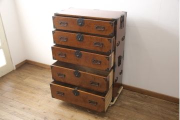和製アンティーク　高級品　上手物!　前面欅(ケヤキ)玉杢・中桐　五丁引き　漆のきれいな庄内箪笥(時代箪笥、チェスト、引き出し、和タンス、衣装箪笥)(R-057753)