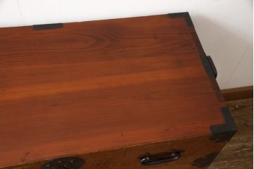 和製アンティーク　高級品　上手物!　前面欅(ケヤキ)玉杢・中桐　漆のきれいな庄内箪笥ローチェスト(時代箪笥、チェスト、引き出し、和タンス、衣装箪笥)(R-057754)
