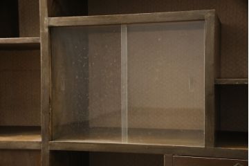和製アンティーク　レトロで変わったデザインの本棚(飾り棚、収納棚、戸棚、キャビネット)(R-057756)