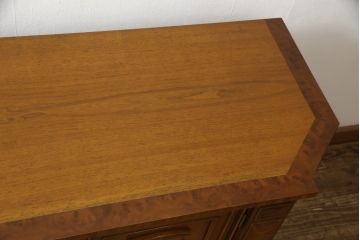 中古　美品　特注品　DREXEL HERITAGE(ドレクセルヘリテイジ)　希少デザイン!!両面使いカウンターテーブル(サイドボード、サイドキャビネット)(定価約115万円)(R-057763)