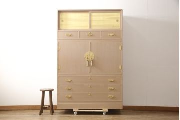 中古　和歌山　金色に輝く引き戸と透かしがアクセントの紀州総桐箪笥(定価約100万円)(並厚、桐たんす、着物箪笥、和タンス、引き出し)(R-057765)