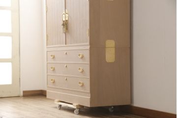 中古　和歌山　金色に輝く引き戸と透かしがアクセントの紀州総桐箪笥(定価約100万円)(並厚、桐たんす、着物箪笥、和タンス、引き出し)(R-057765)