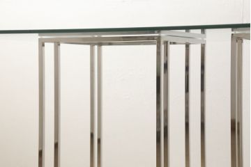中古　美品　モデルルーム展示品　海外製　ガラス天板　スタイリッシュな空間づくりにおすすめのダイニングテーブル(4人掛け、食卓、ガラステーブル)(R-057770)