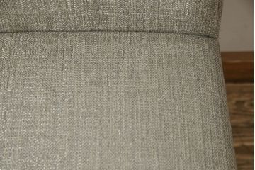 中古　超美品　Cassina(カッシーナ)　シンプルかつスタイリッシュなデザインで合わせやすいラインチェア(1脚定価 約7万円)(ダイニングチェア、イス、椅子)(R-057771)