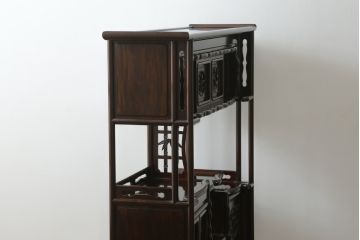 中古　民芸家具　花梨(カリン、唐木)　深みのある色合いが美しい飾り棚(戸棚、茶棚、違い棚)(R-057784)