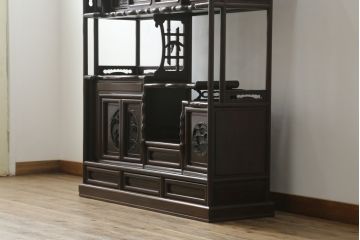 中古　民芸家具　花梨(カリン、唐木)　深みのある色合いが美しい飾り棚(戸棚、茶棚、違い棚)(R-057784)