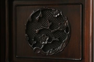 中古　民芸家具　花梨(カリン、唐木)　深みのある色合いが美しい飾り棚(戸棚、茶棚、違い棚)(R-057784)