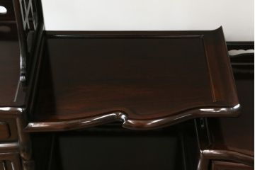 中古　民芸家具　花梨(カリン、唐木)　深みのある色合いが美しい飾り棚(戸棚、茶棚、違い棚)(R-057784)