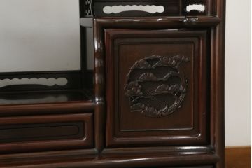 中古　民芸家具　花梨(カリン、唐木)　深みのある色合いが美しい飾り棚(戸棚、茶棚、違い棚)(R-057784)