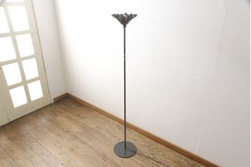 イギリスアンティーク　手工芸鍛造(ロートアイアン)　高級品!シンプルながら意匠を感じられるフロアスタンド(スタンド照明、スタンドライト、間接照明)(R-057795)