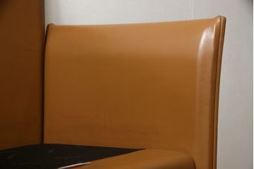 中古　Cassina(カッシーナ)　401 BREAK(ブレーク)　MARIO BELLINI(マリオベリーニ)　キャスター付きアームチェア(定価約46万円)(ダイニングチェア、一人掛けソファ、1P)(R-057805)
