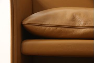 中古　Cassina(カッシーナ)　401 BREAK(ブレーク)　MARIO BELLINI(マリオベリーニ)　キャスター付きアームチェア(定価約46万円)(ダイニングチェア、一人掛けソファ、1P)(R-057806)