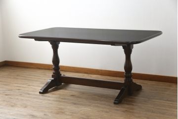 中古　美品　松本民芸家具　クラシカルな脚がおしゃれなT型食卓(ダイニングテーブル、4人掛け、6人掛け)(R-057807)